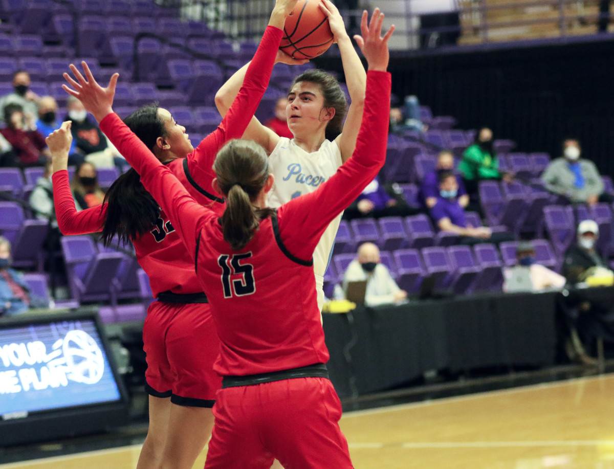 Clackamas Lakeridge girls basketball Dan Brood 37